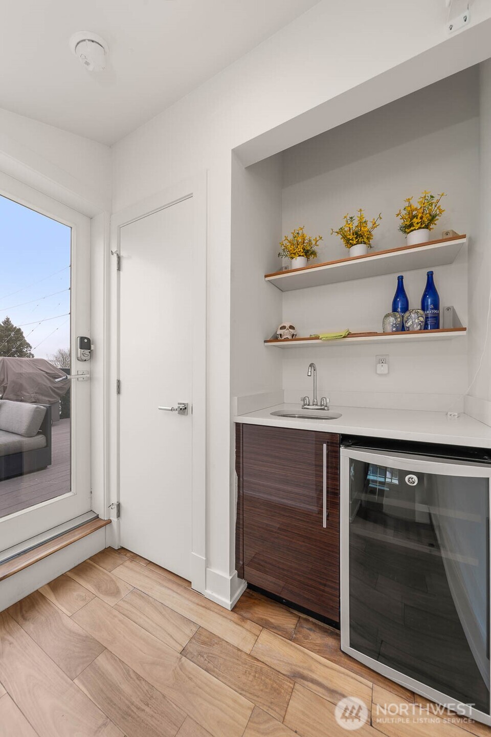 315 W Galer Street #102, Seattle, WA 98119