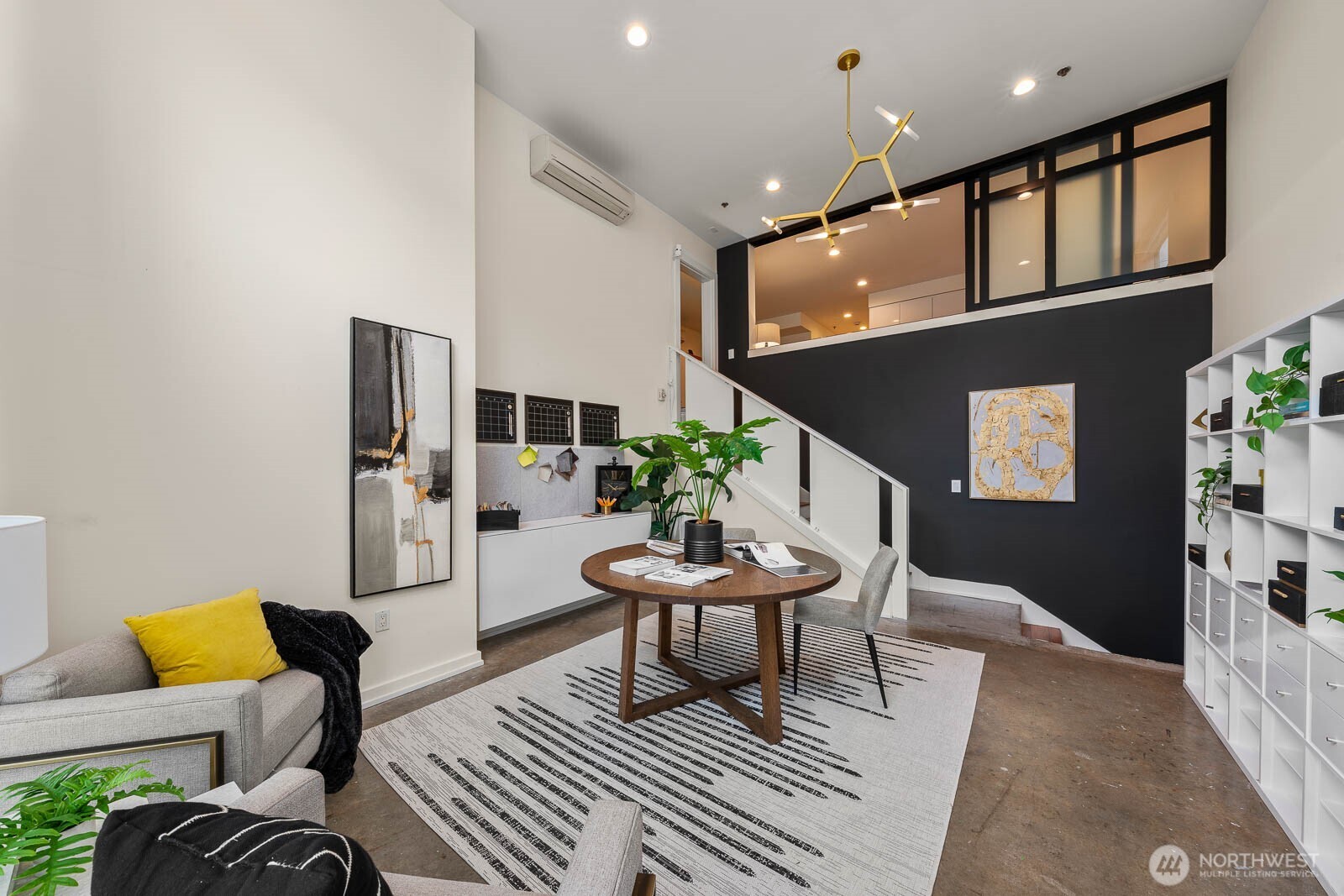 315 W Galer Street #102, Seattle, WA 98119