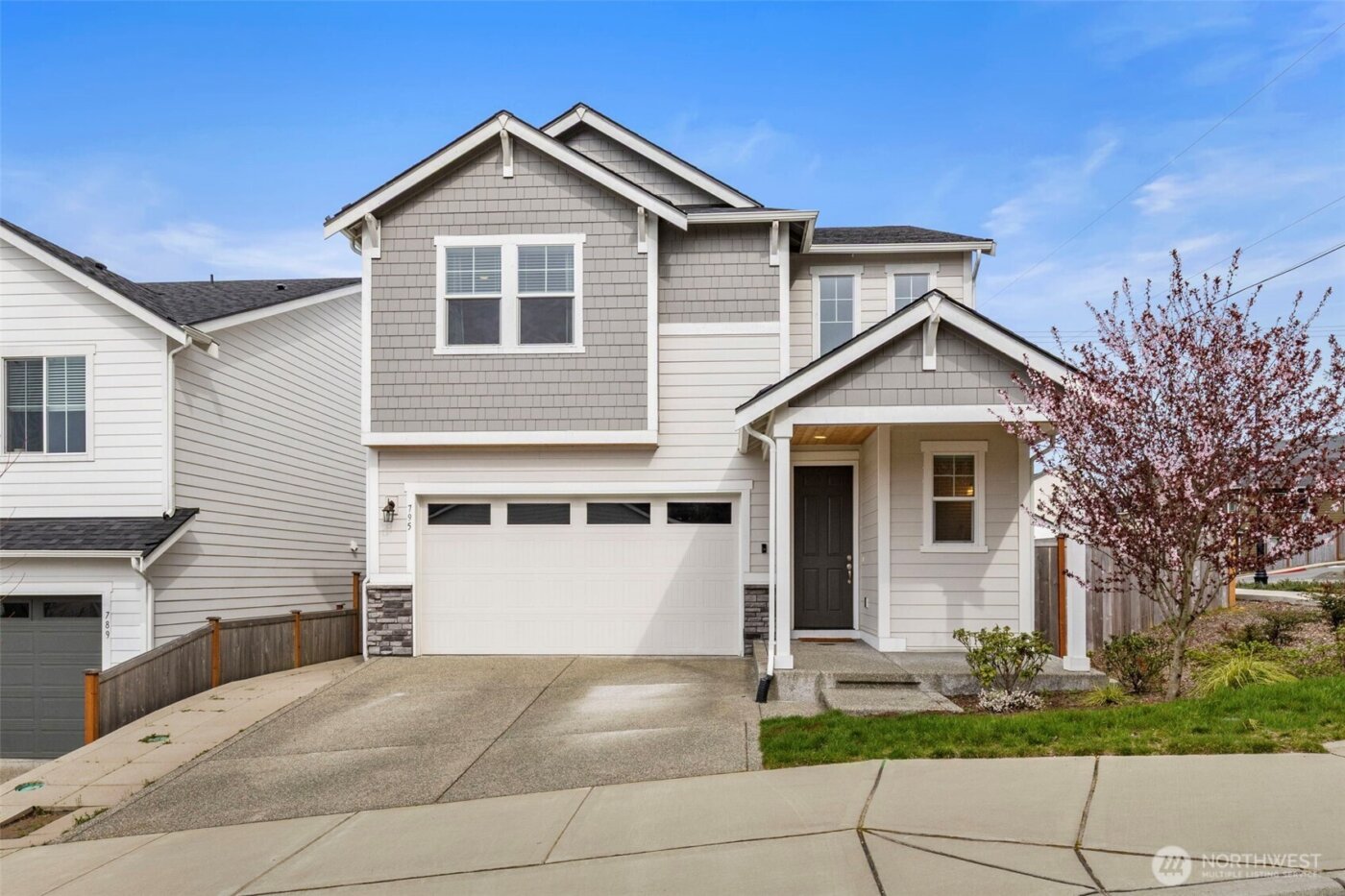 795 SE Nordmann Loop , Port Orchard, WA 98366