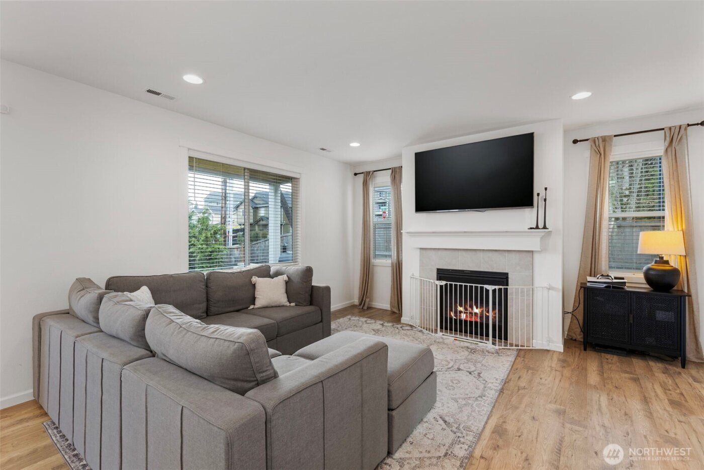 795 SE Nordmann Loop , Port Orchard, WA 98366