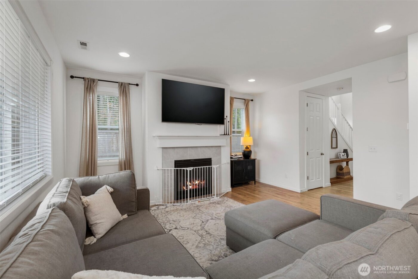 795 SE Nordmann Loop , Port Orchard, WA 98366