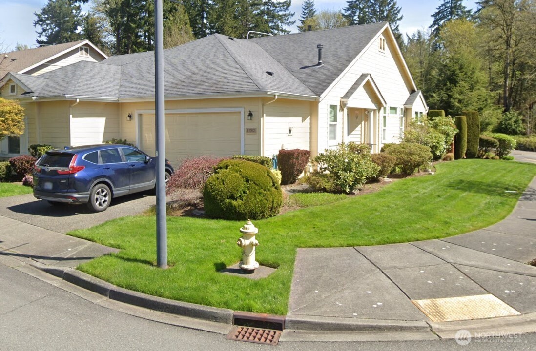 13702 231st Lane NE, Redmond, WA 98053