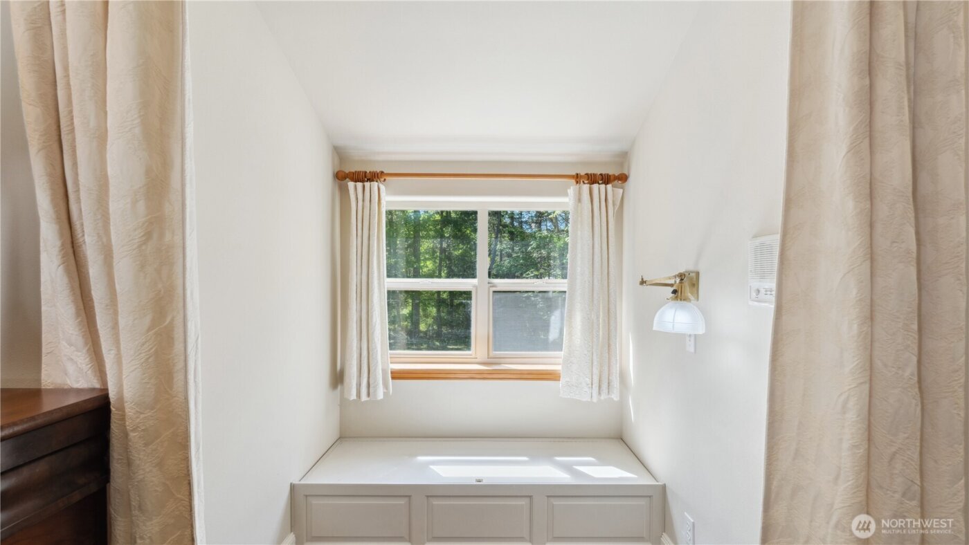 5513 Homestead Lane , Anacortes, WA 98221