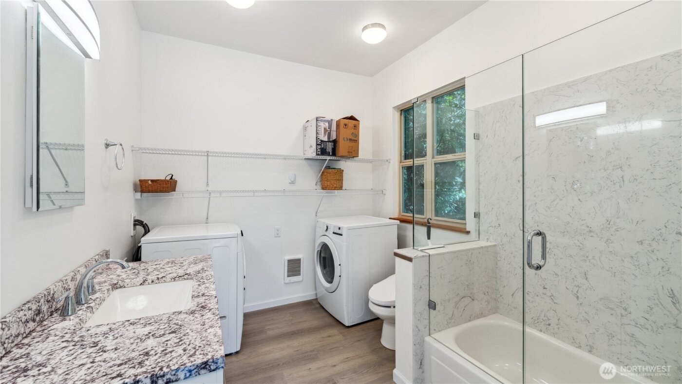 5513 Homestead Lane , Anacortes, WA 98221