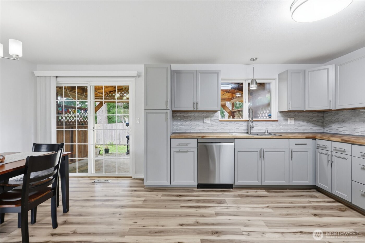 3517 Parker Lane , Bremerton, WA 98310