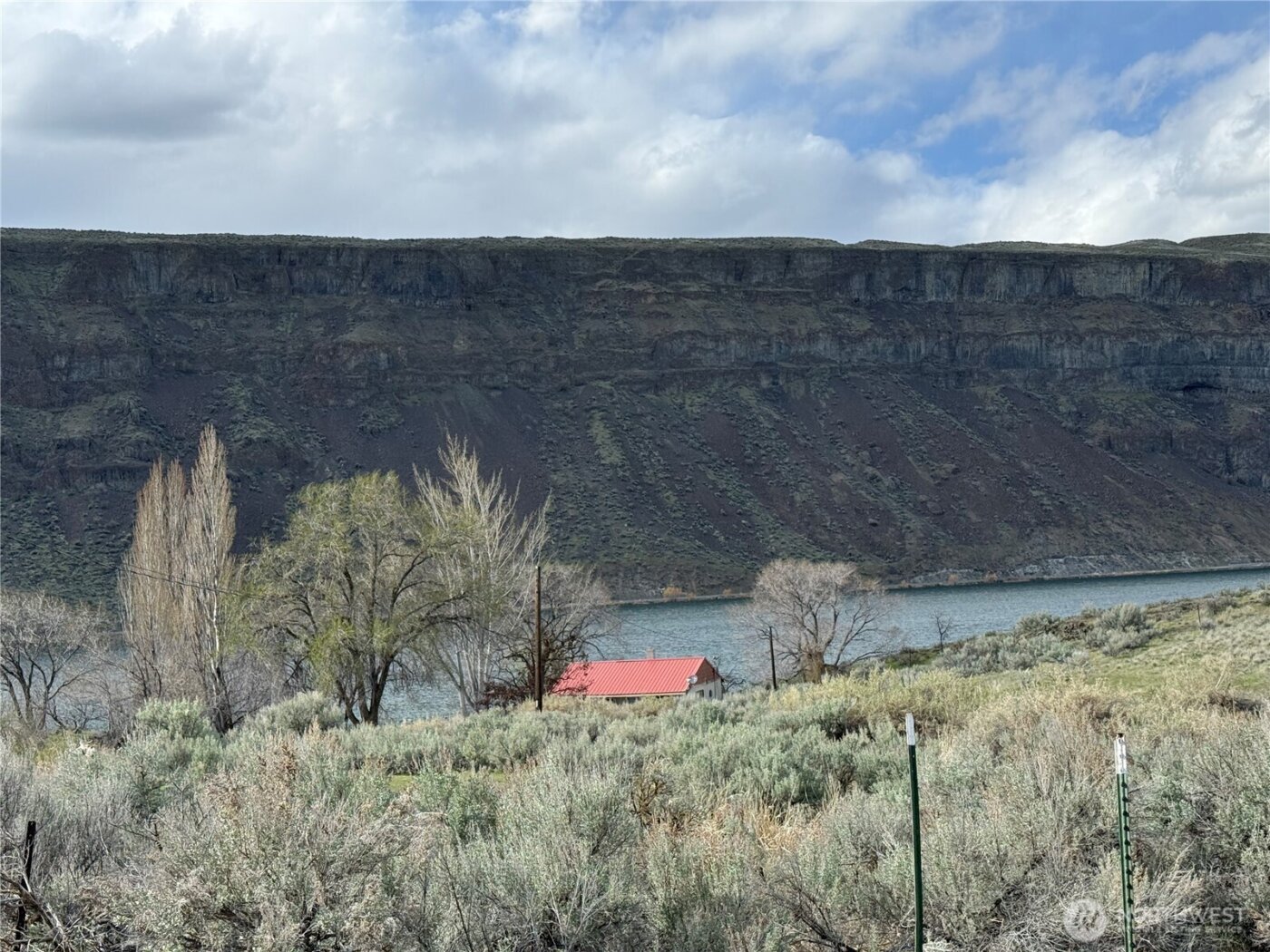 31465 Moore Road NE #801, Coulee City, WA 99115