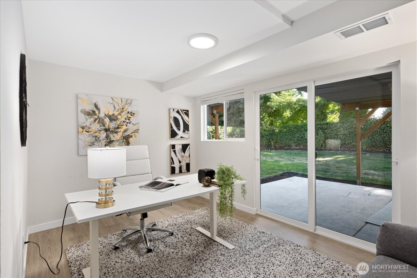 6018 152nd Avenue NE, Redmond, WA 98052