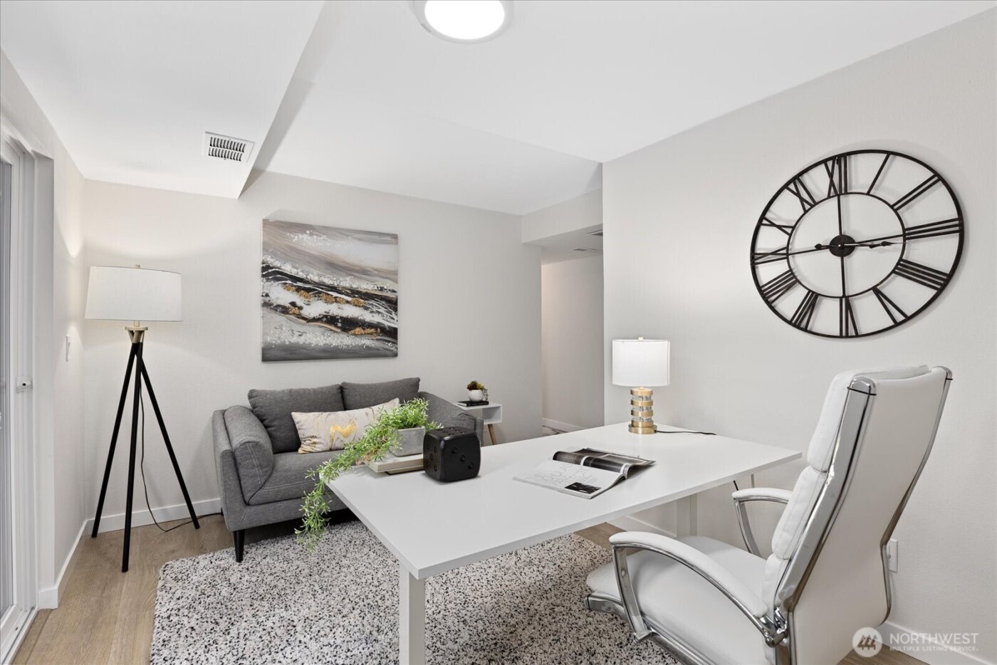 6018 152nd Avenue NE, Redmond, WA 98052