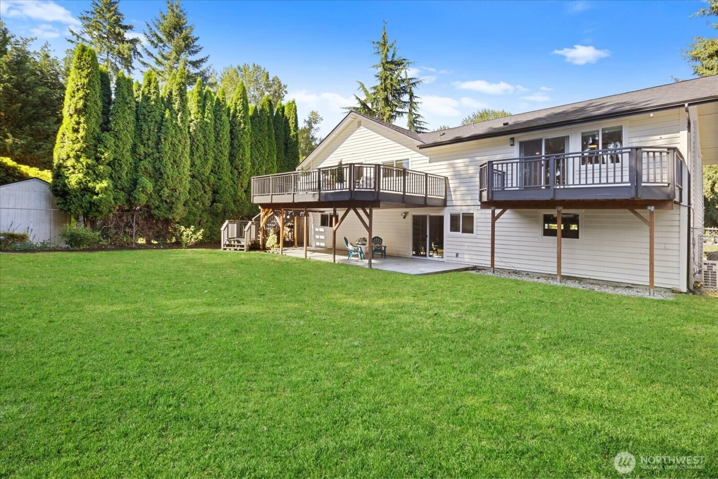 6018 152nd Avenue NE, Redmond, WA 98052