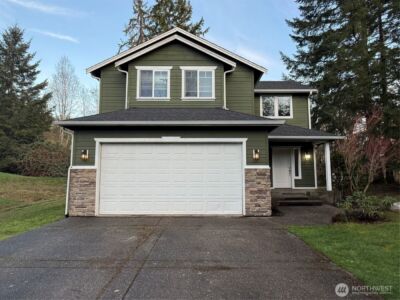 4158 SE Fairway Circle , Port Orchard, WA 98366