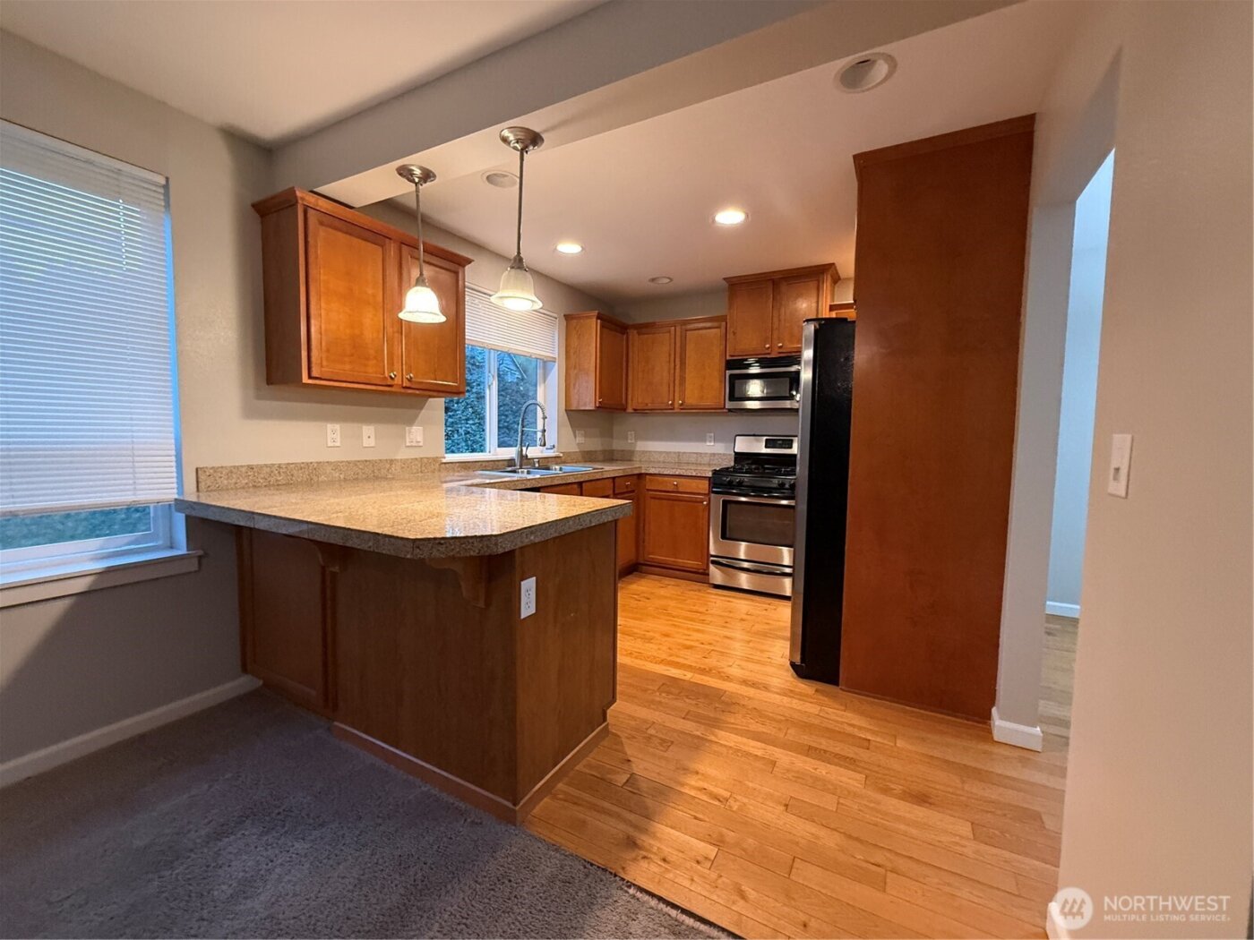 4158 SE Fairway Circle , Port Orchard, WA 98366