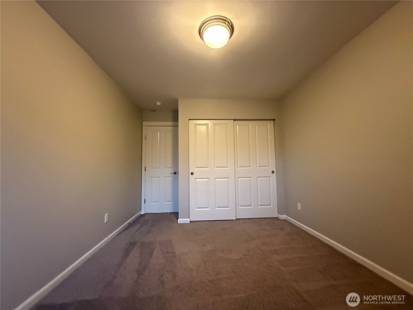 4158 SE Fairway Circle , Port Orchard, WA 98366