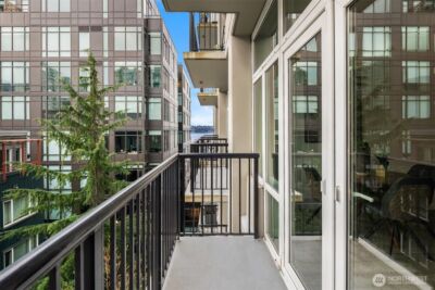 2717 Western Avenue #6016, Seattle, WA 98121 - Photo 12