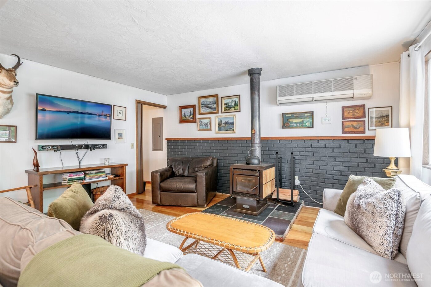 100 Aspen Lane , Packwood, WA 98361