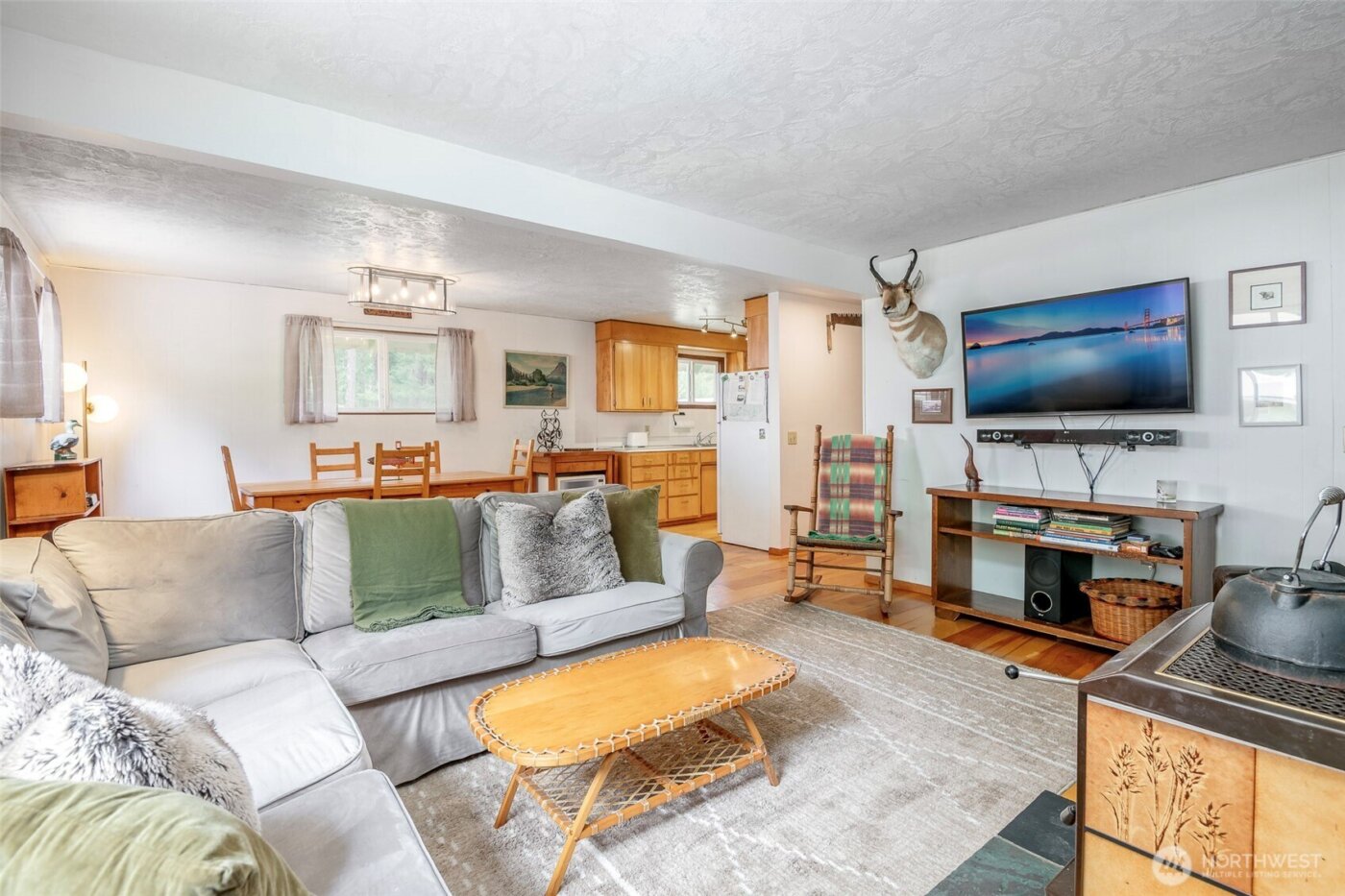 100 Aspen Lane , Packwood, WA 98361