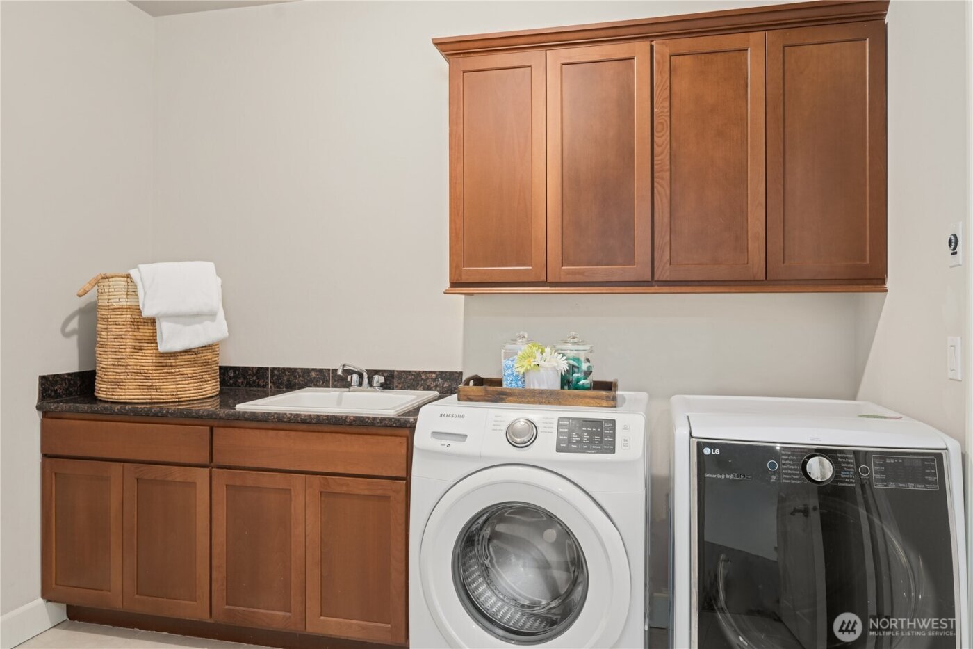 10719 121st Place NE, Kirkland, WA 98033