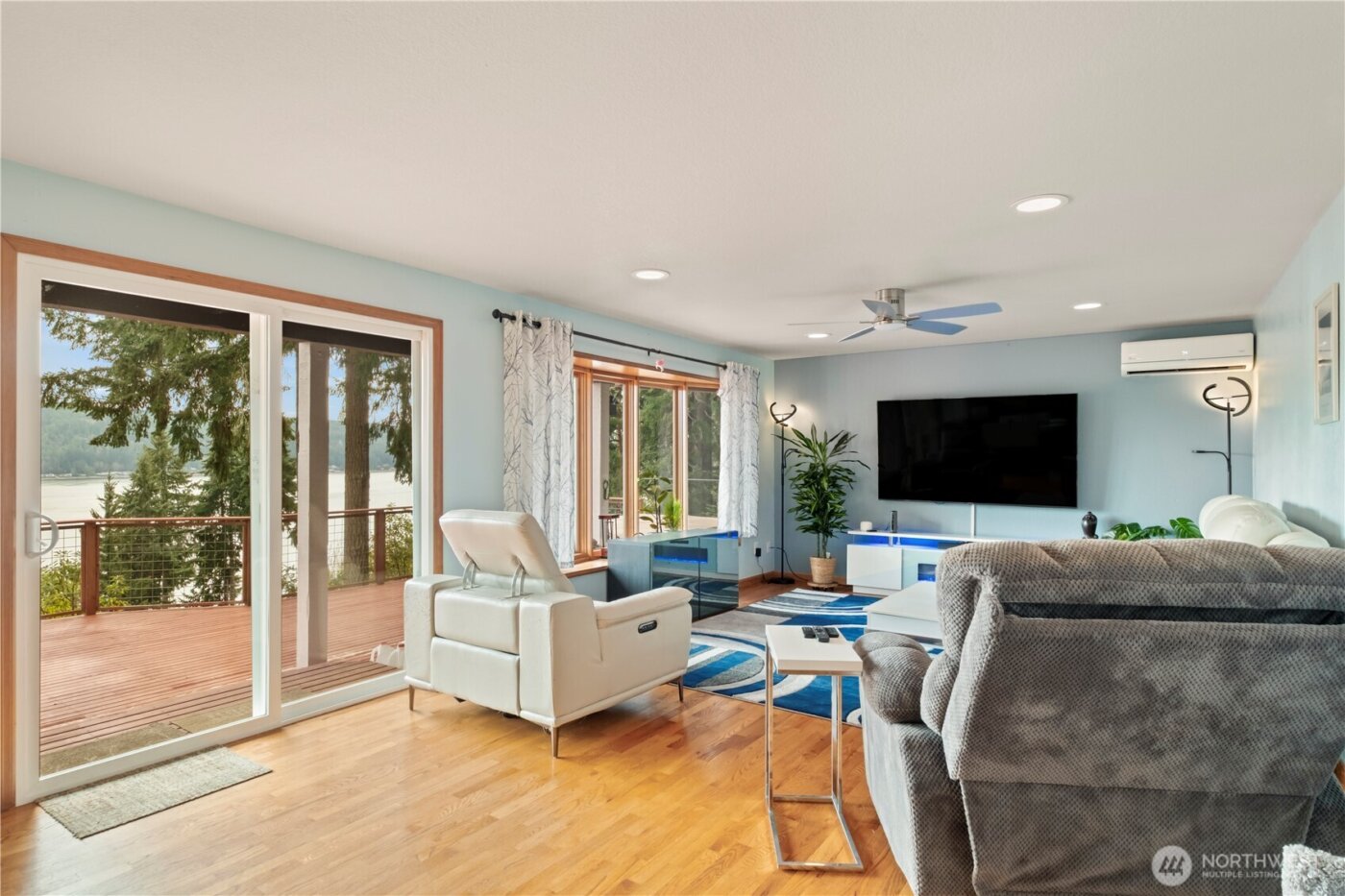 50 NE Alta Vista Drive , Belfair, WA 98528-9726