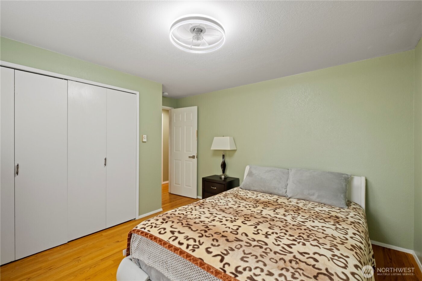 50 NE Alta Vista Drive , Belfair, WA 98528-9726