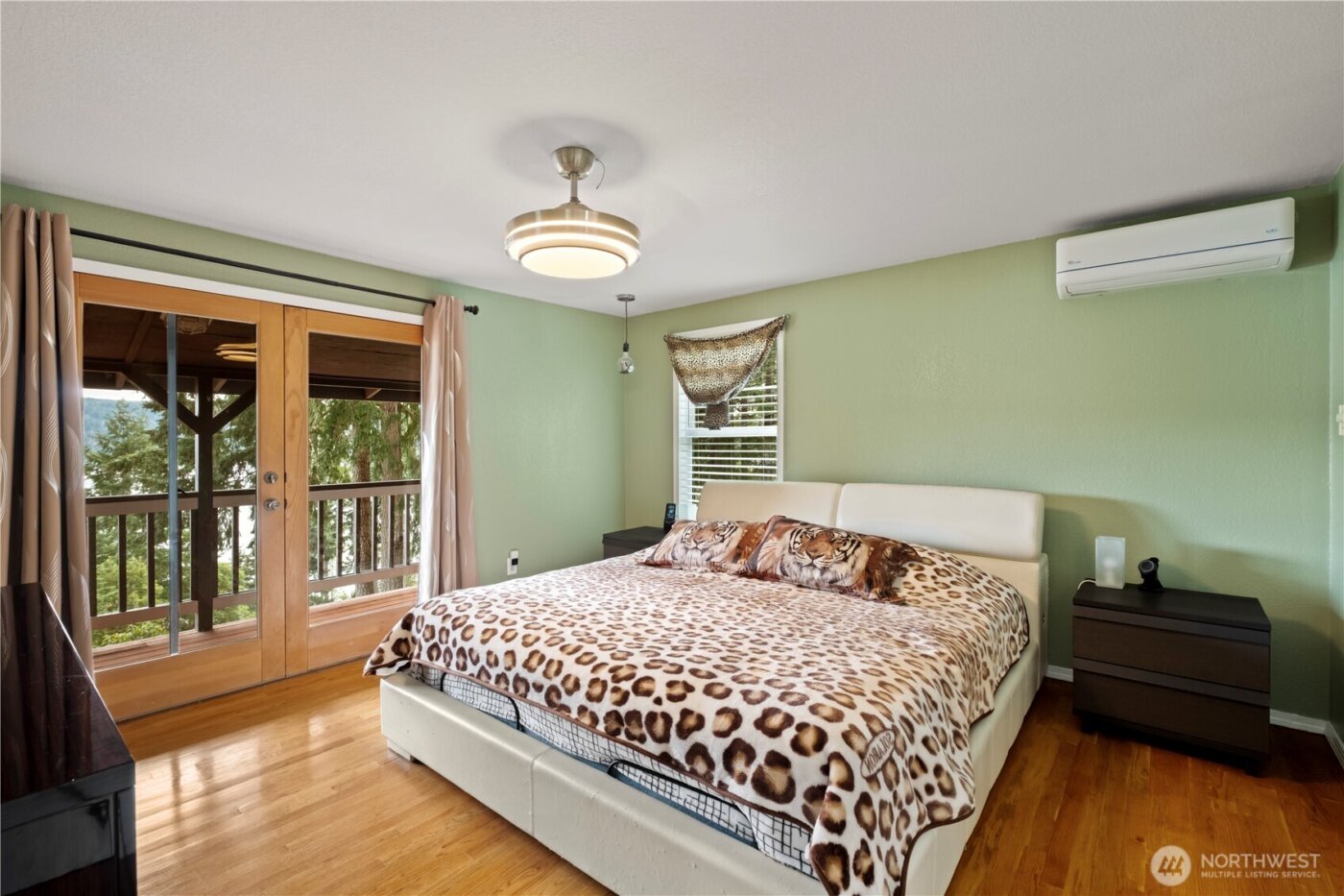 50 NE Alta Vista Drive , Belfair, WA 98528-9726