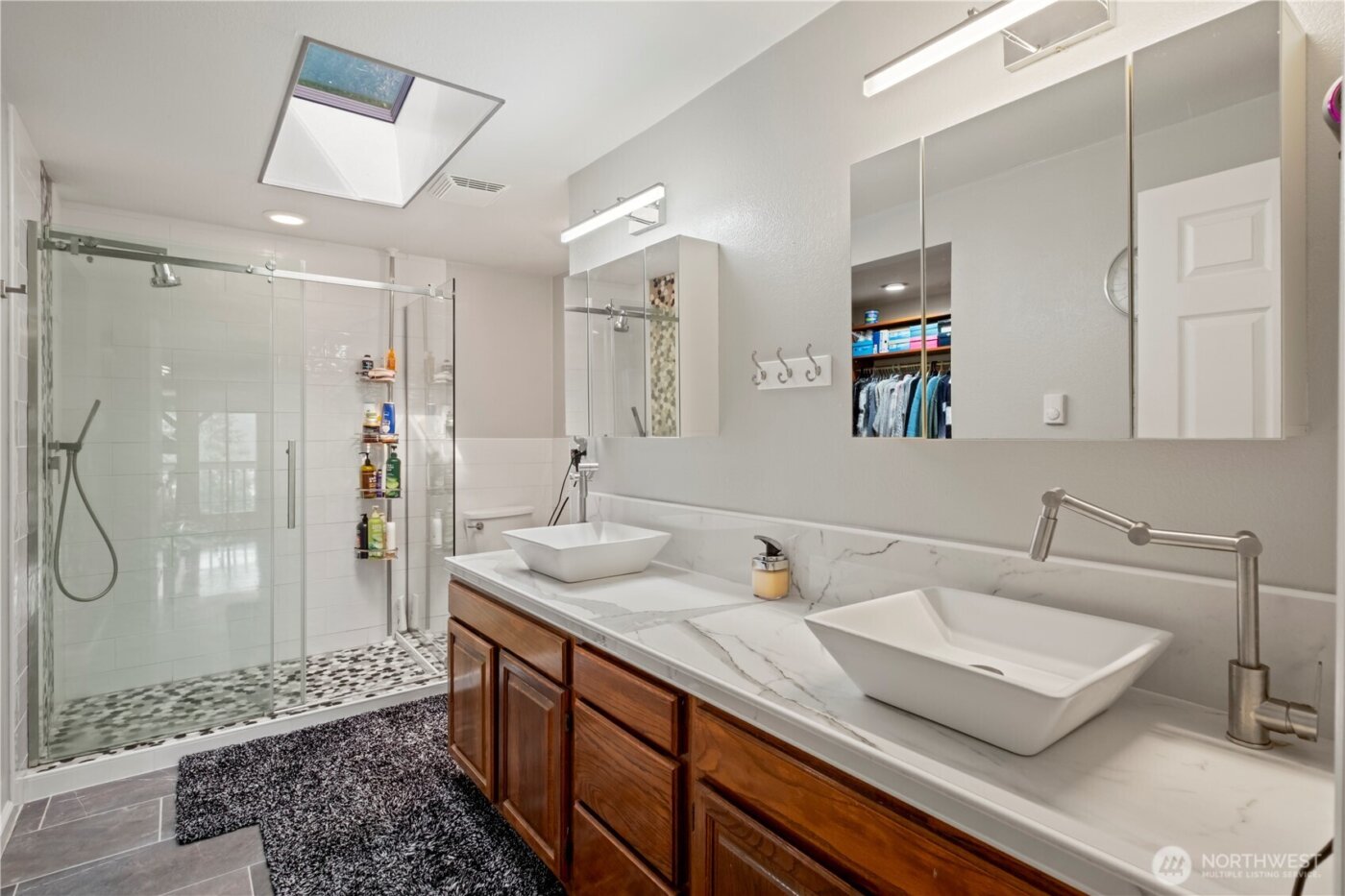 50 NE Alta Vista Drive , Belfair, WA 98528-9726