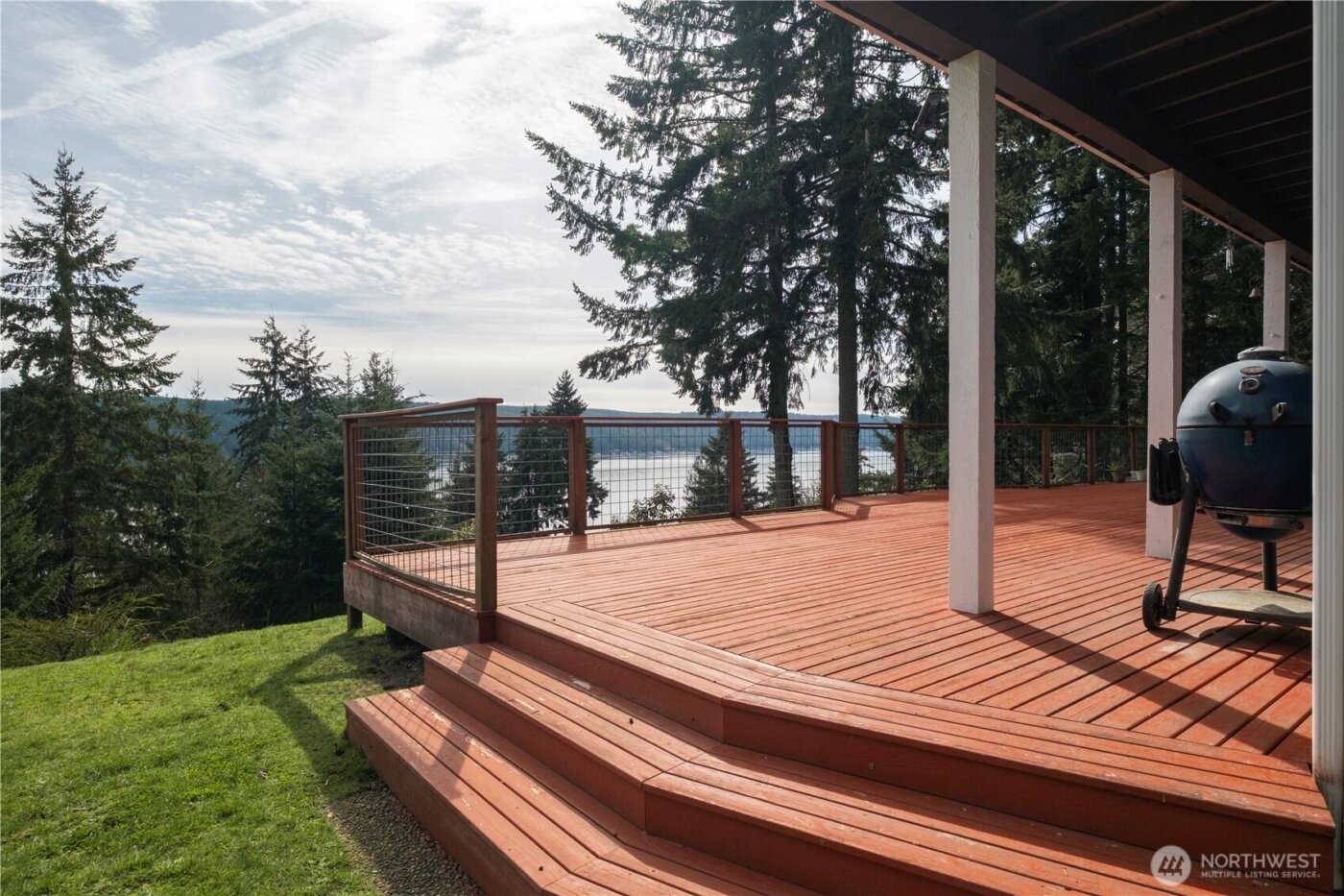 50 NE Alta Vista Drive , Belfair, WA 98528-9726