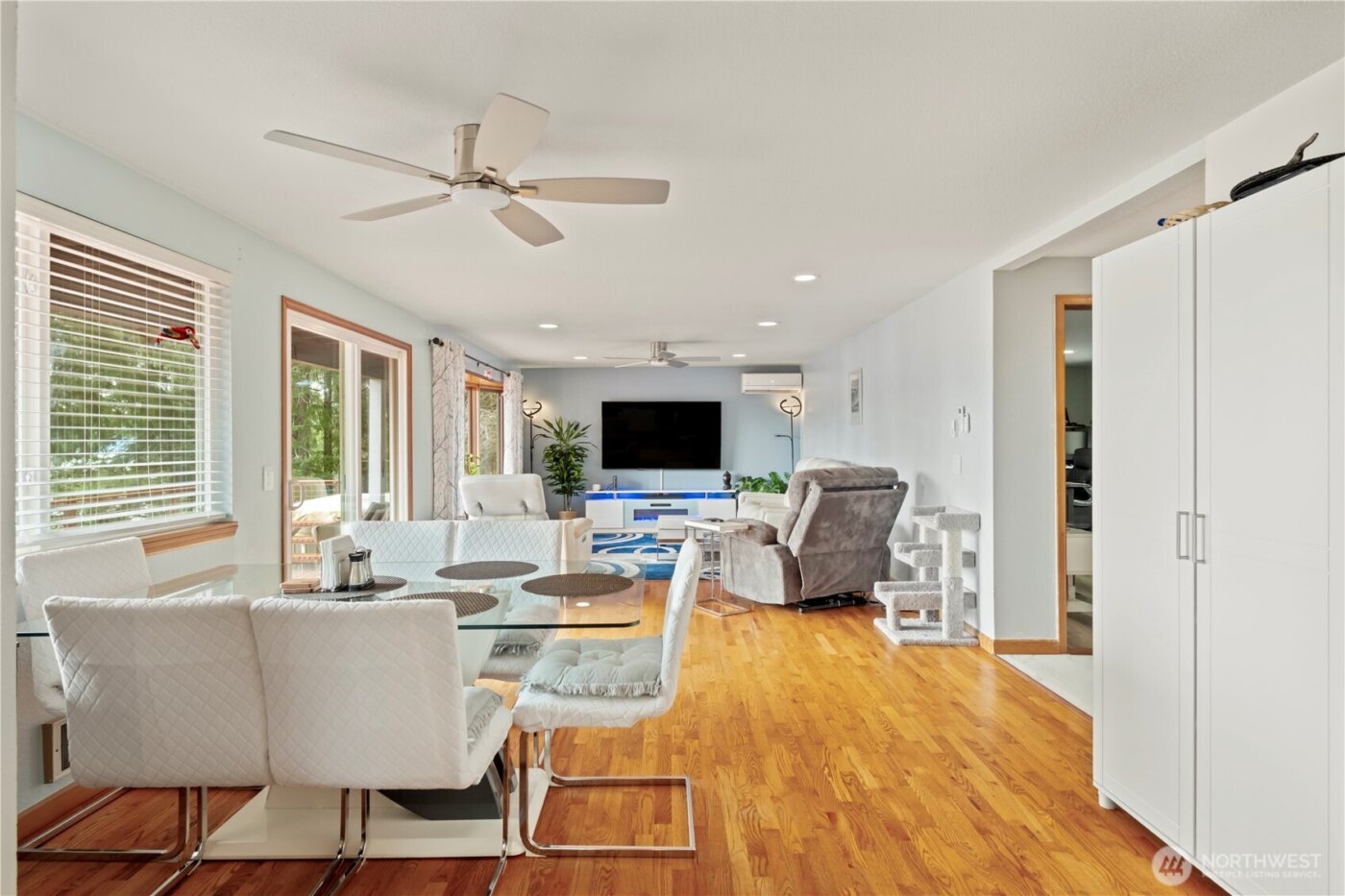 50 NE Alta Vista Drive , Belfair, WA 98528-9726