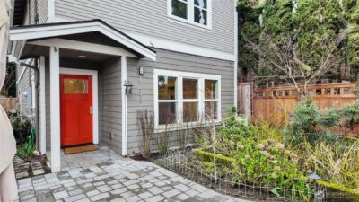 4233 S Lucile Street , Seattle, WA 98118 - Photo 2