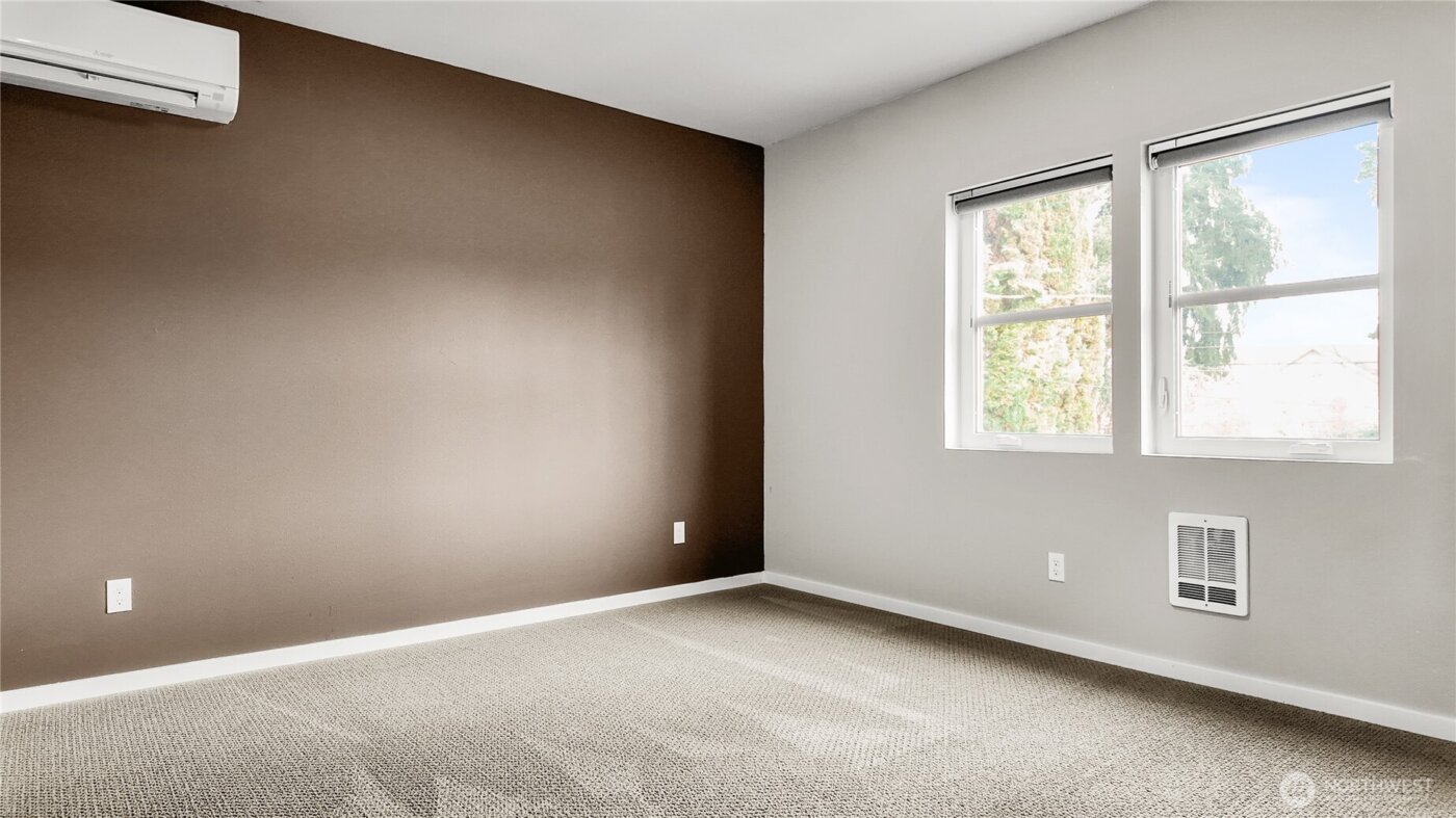 4233 S Lucile Street , Seattle, WA 98118