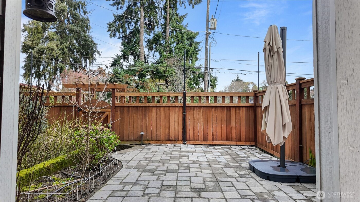 4233 S Lucile Street , Seattle, WA 98118