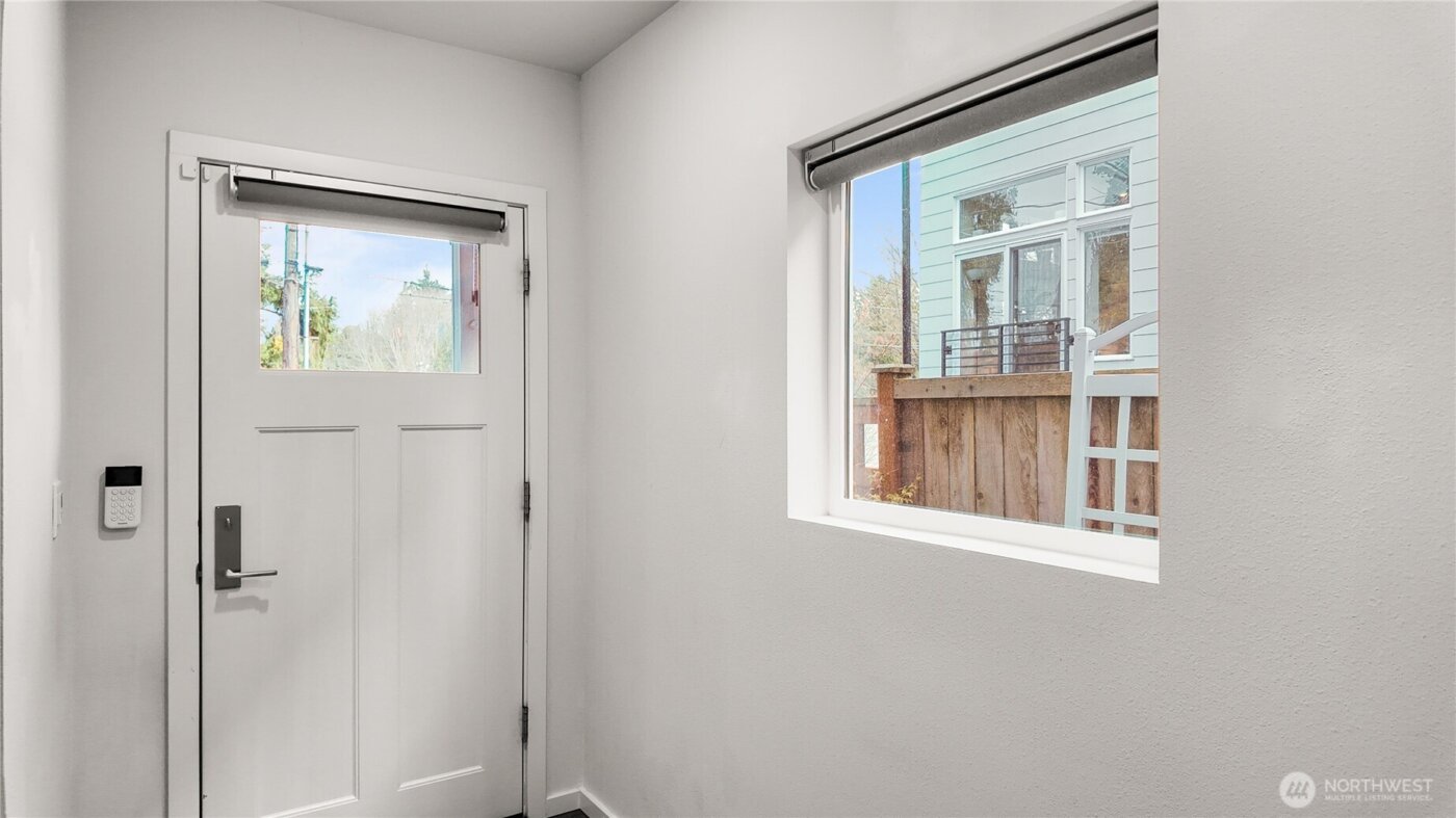 4233 S Lucile Street , Seattle, WA 98118