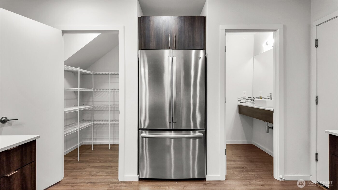 4233 S Lucile Street , Seattle, WA 98118