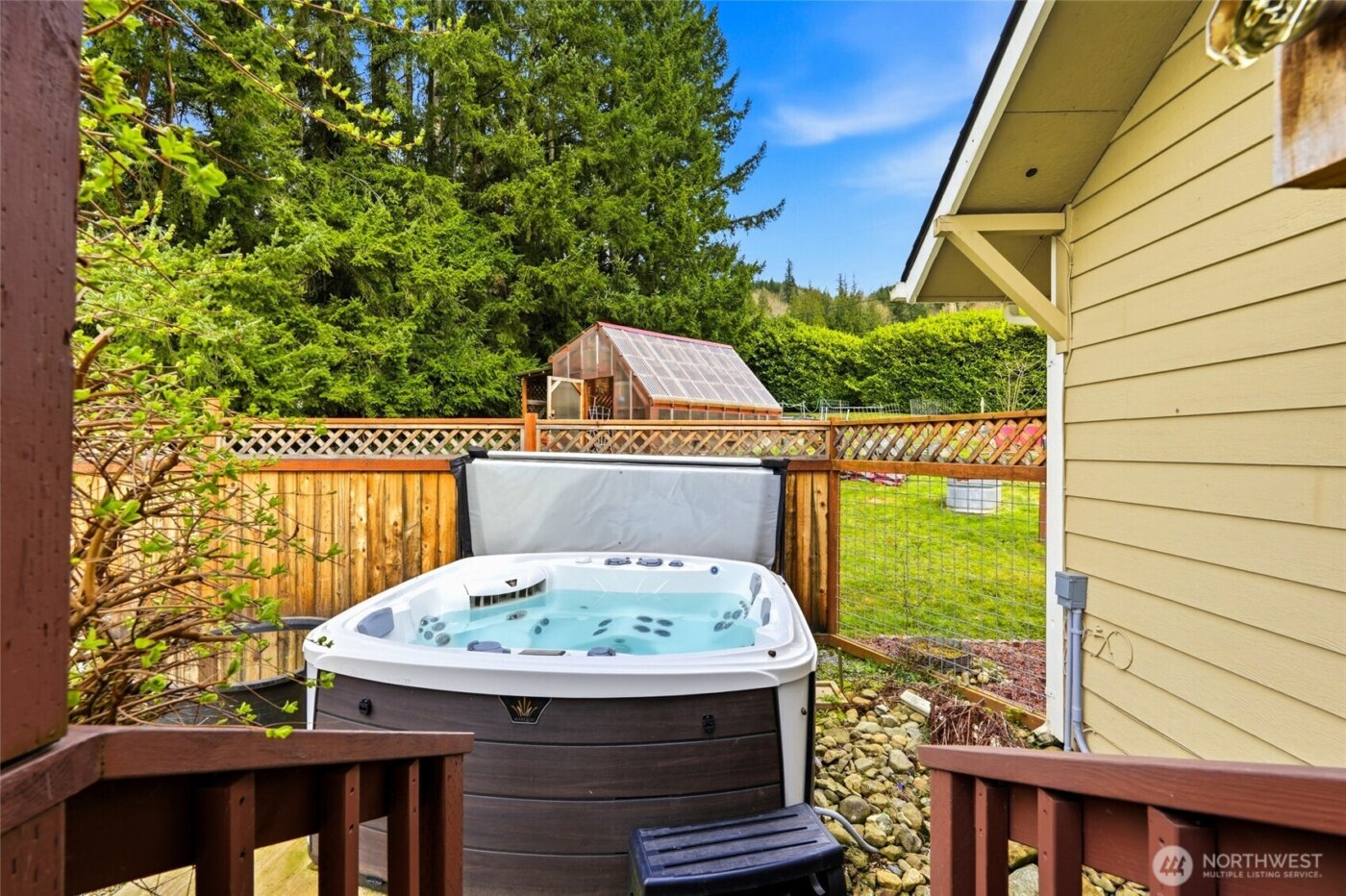 5334 Tenneson Road , Sedro Woolley, WA 98284
