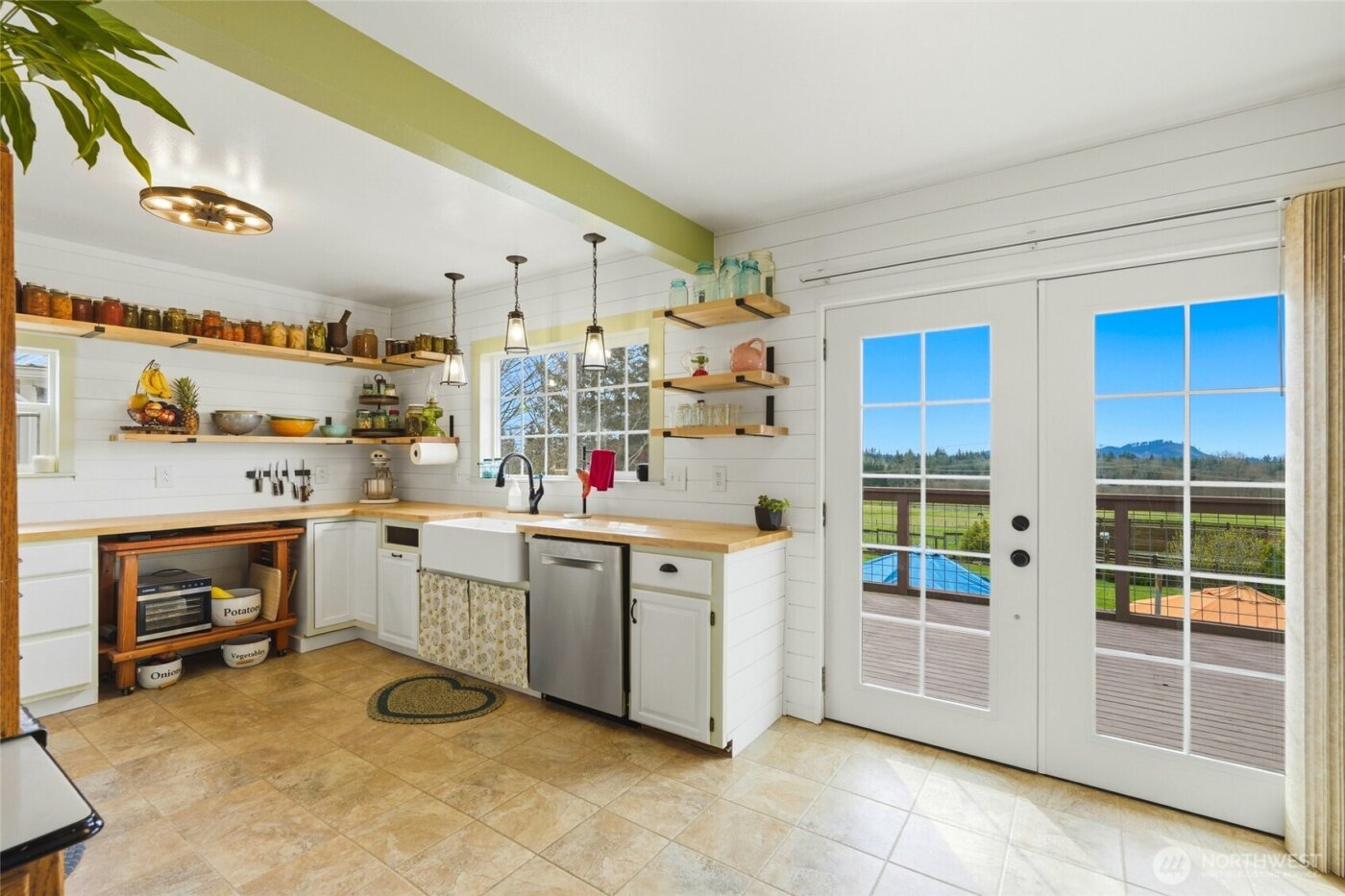 5334 Tenneson Road , Sedro Woolley, WA 98284