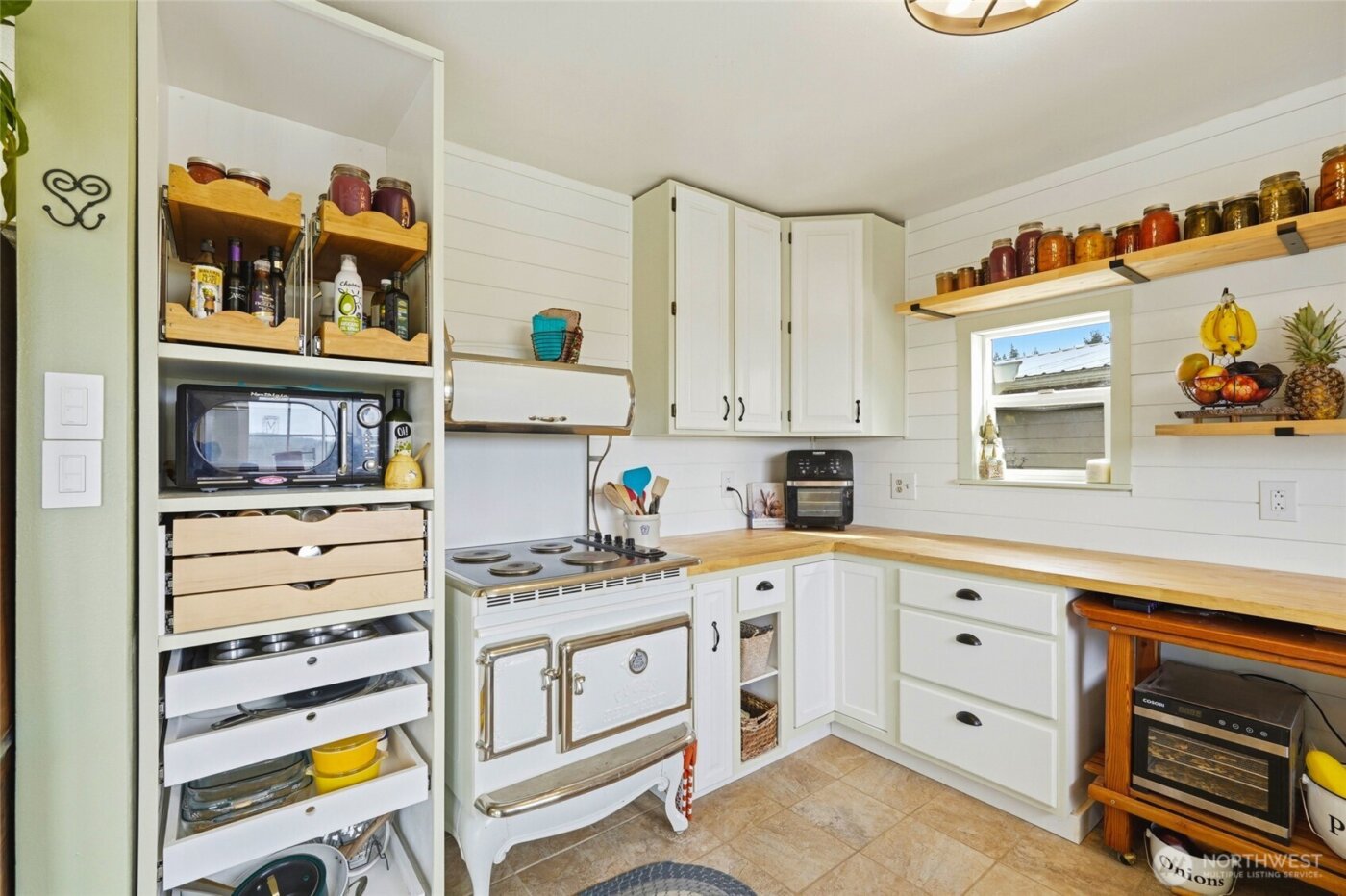 5334 Tenneson Road , Sedro Woolley, WA 98284