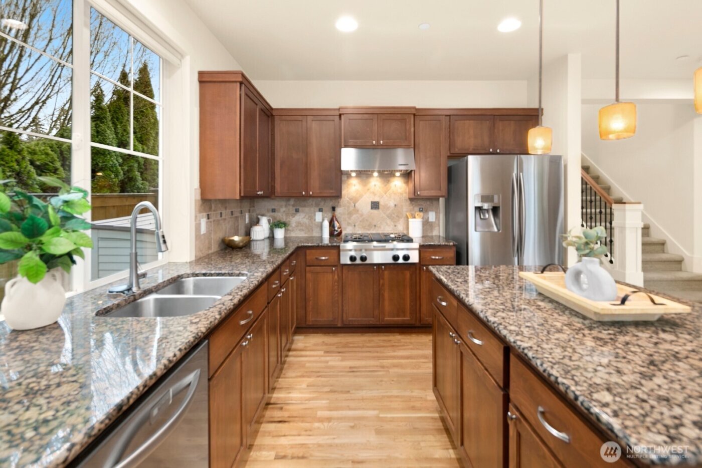 12127 166th Place NE, Redmond, WA 98052