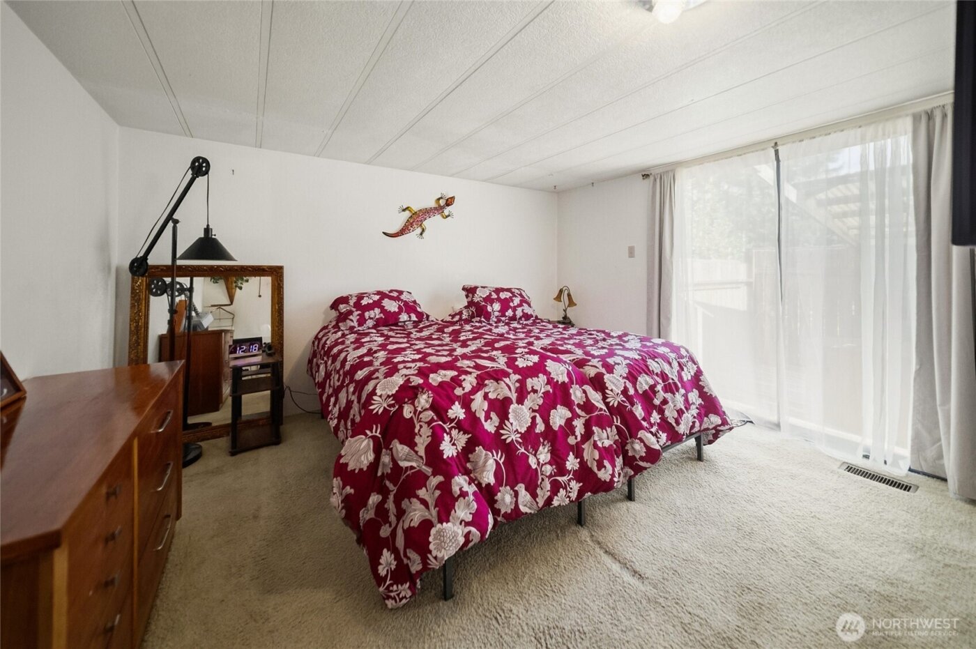 221 E Country Lane , Allyn, WA 98524