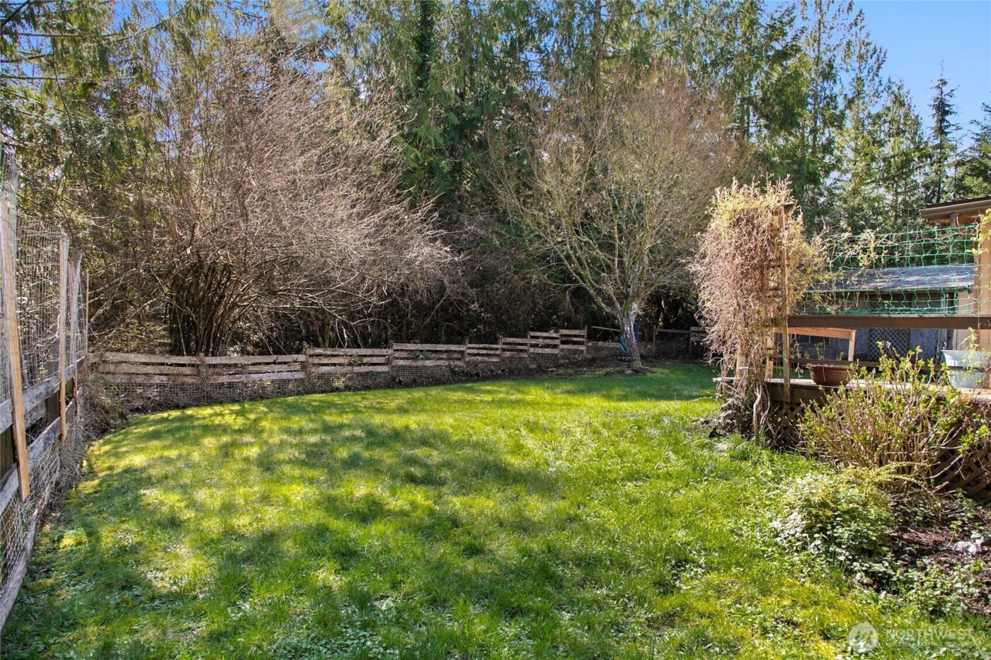 221 E Country Lane , Allyn, WA 98524