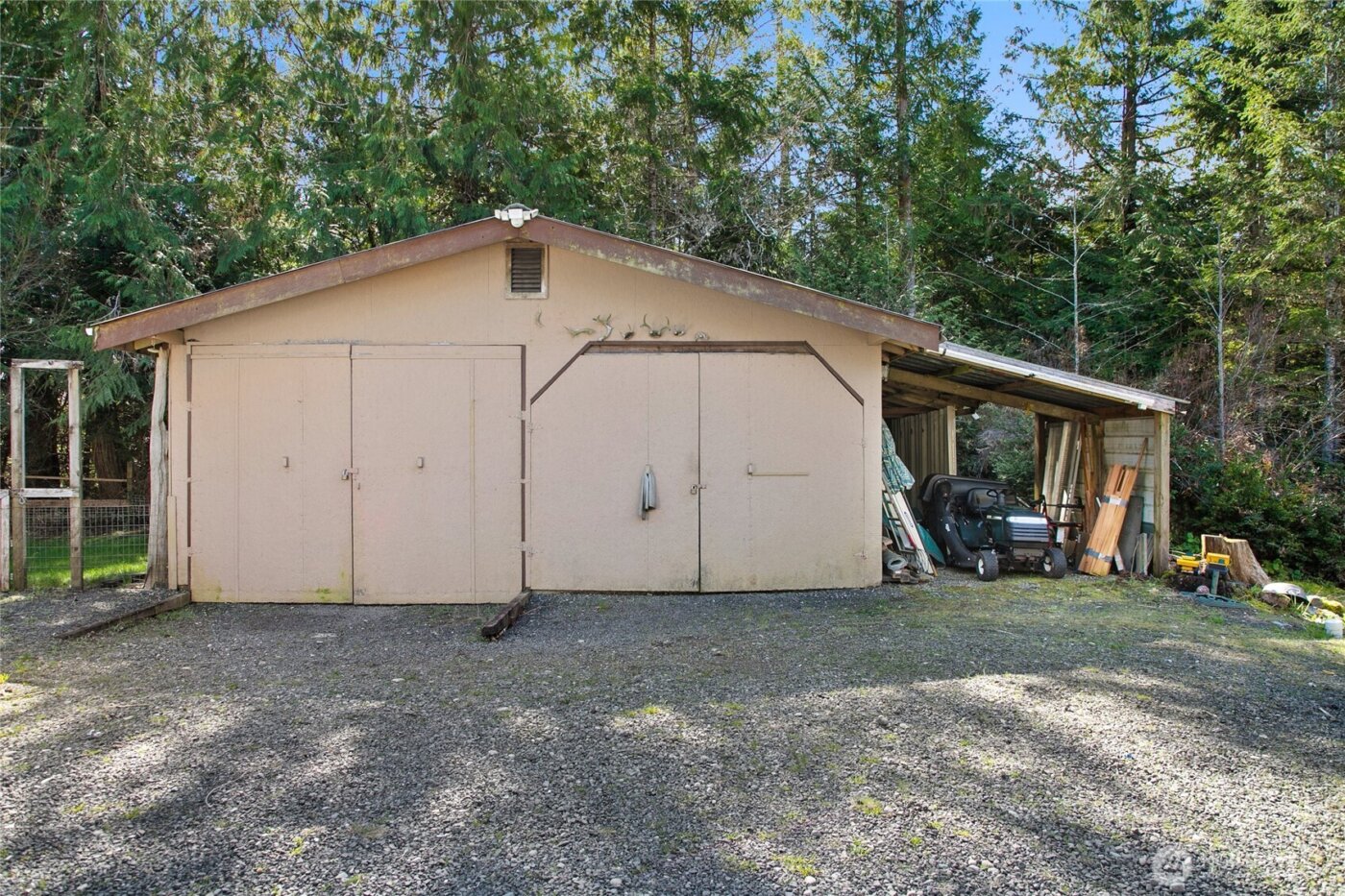 221 E Country Lane , Allyn, WA 98524