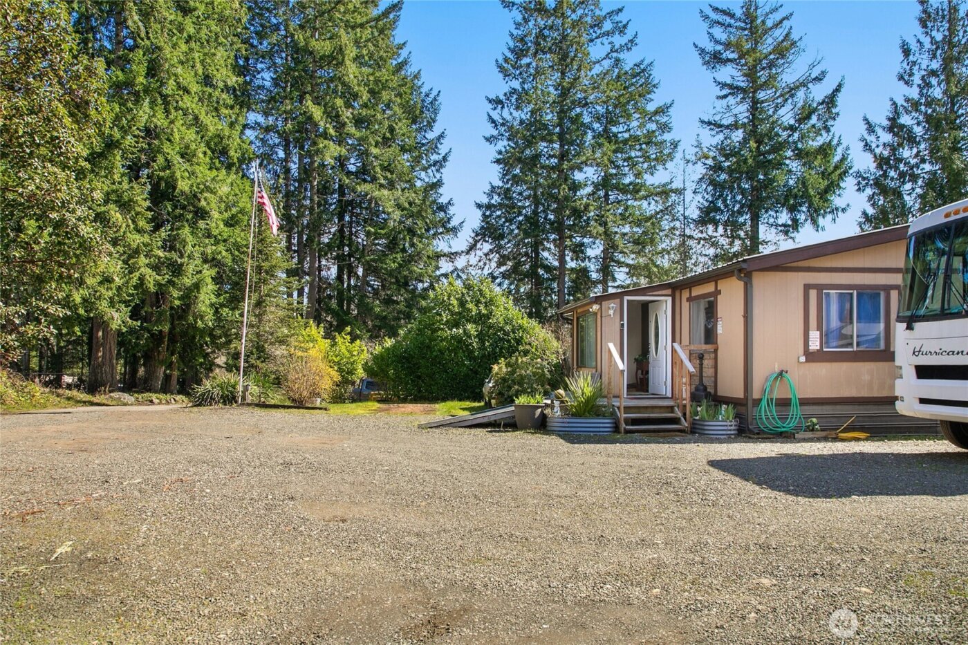 221 E Country Lane , Allyn, WA 98524