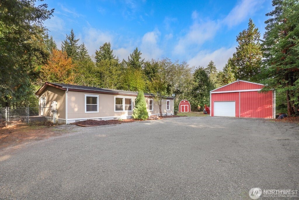 260 E Lansky Dr , Shelton, WA 98584