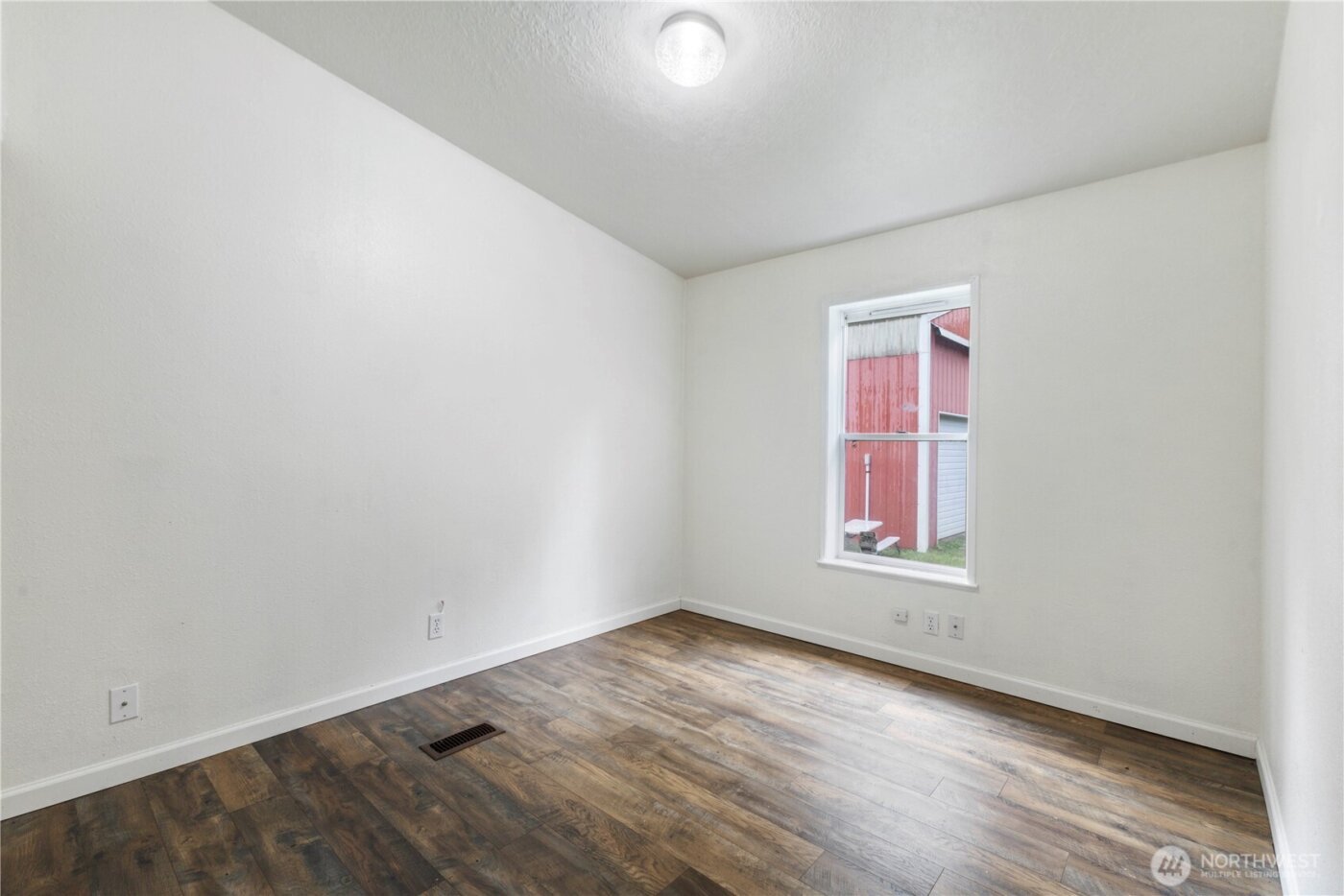 260 E Lansky Dr , Shelton, WA 98584