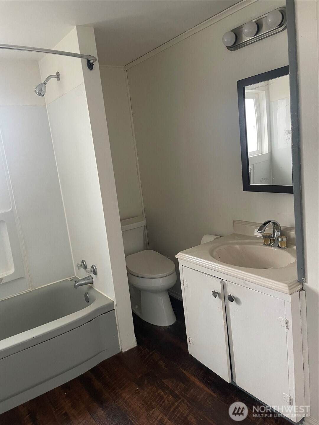 514 W Main Street , Elma, WA 98541