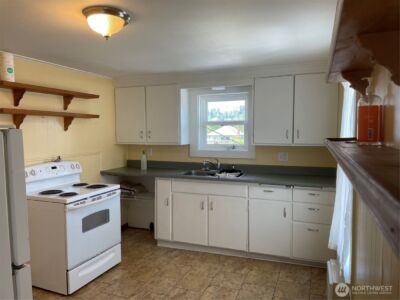 514 W Main Street , Elma, WA 98541 - Photo 18