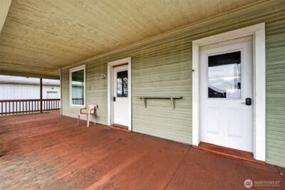 514 W Main Street , Elma, WA 98541 - Photo 9