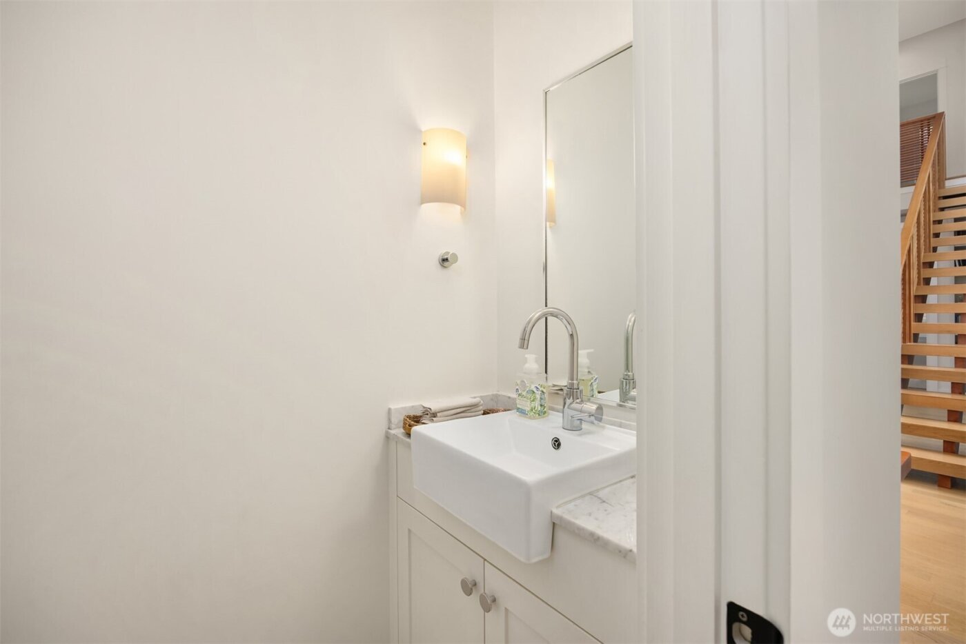 9581 NE Sigrids Court , Bainbridge Island, WA 98110