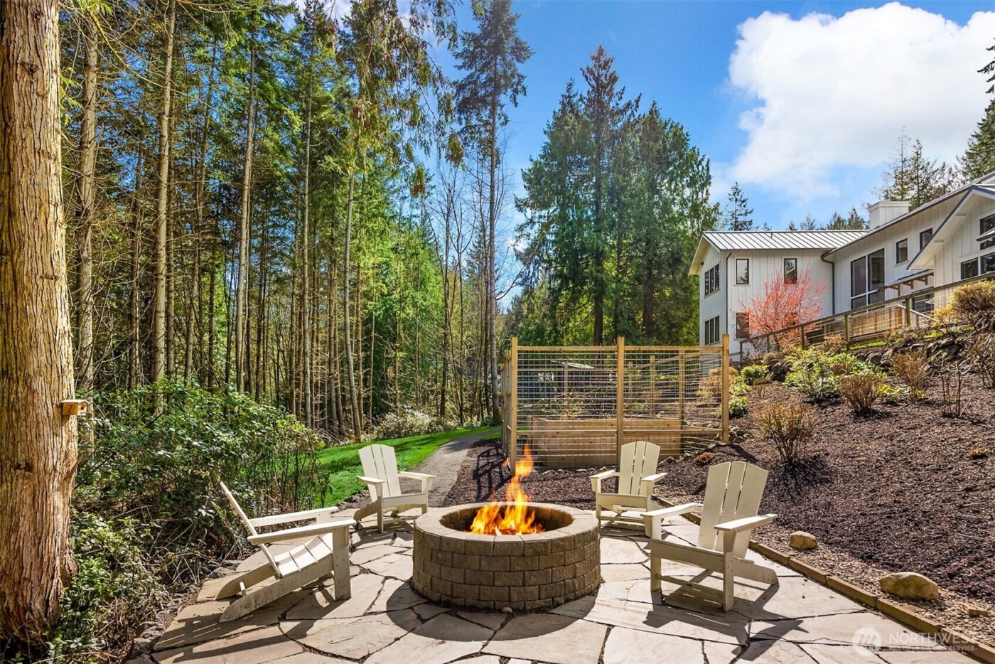 9581 NE Sigrids Court , Bainbridge Island, WA 98110