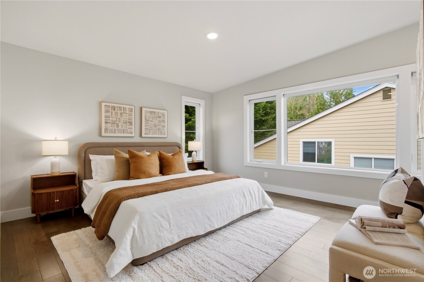 12129 NE 109th Way , Kirkland, WA 98033