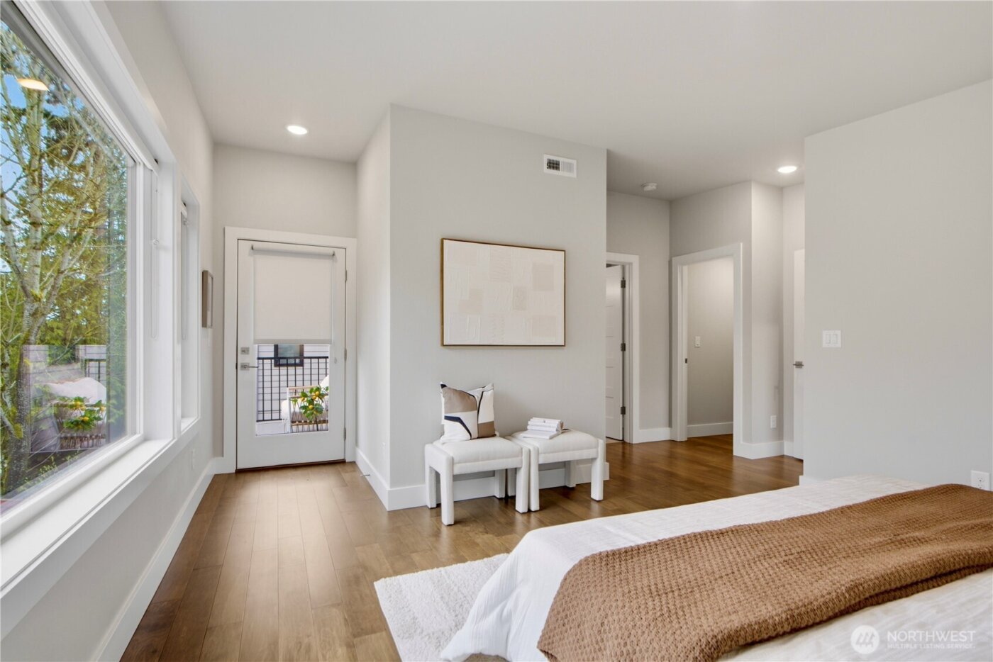 12129 NE 109th Way , Kirkland, WA 98033