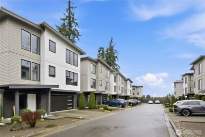 12129 NE 109th Way , Kirkland, WA 98033 - Photo 2