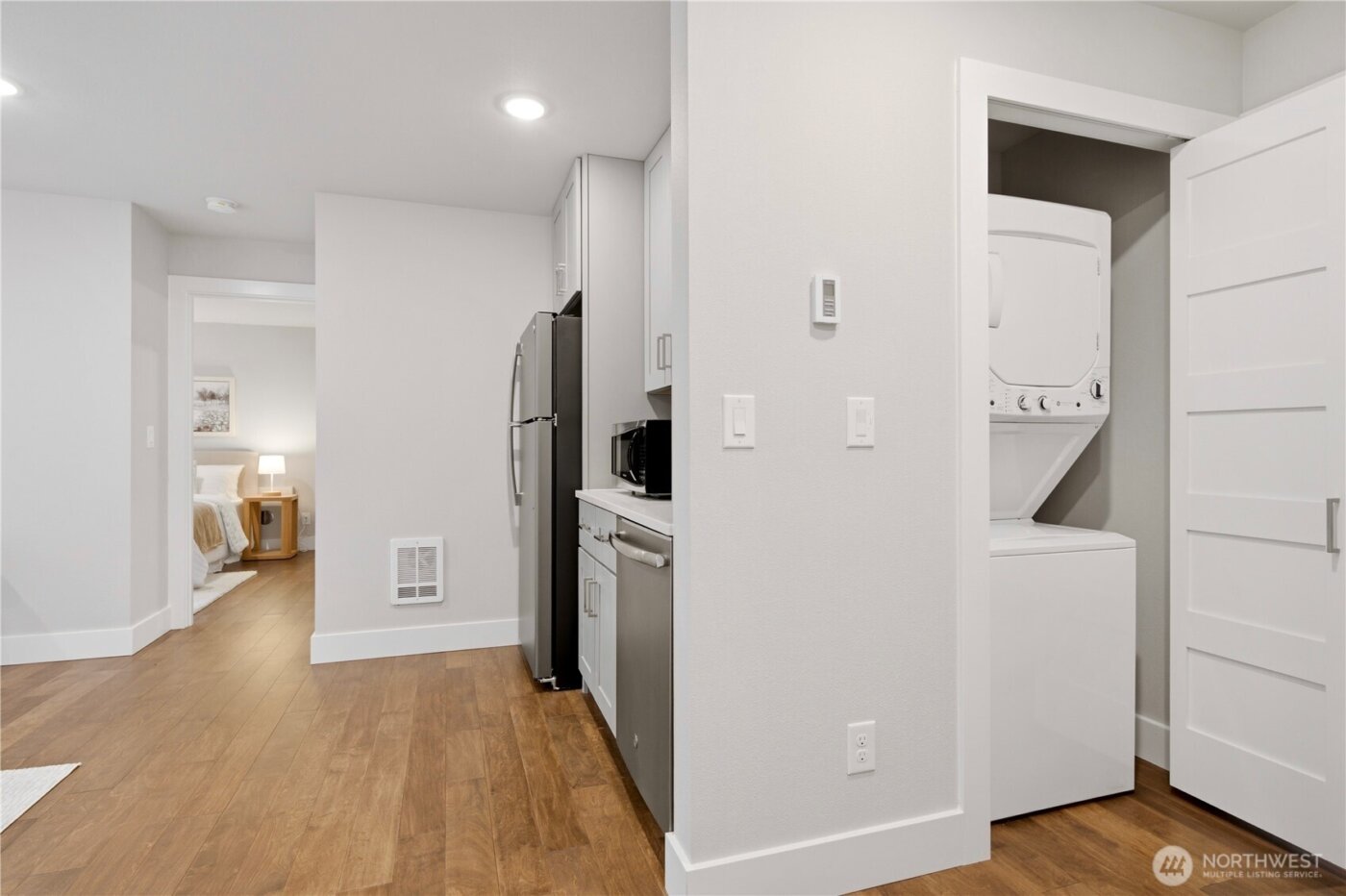 12129 NE 109th Way , Kirkland, WA 98033